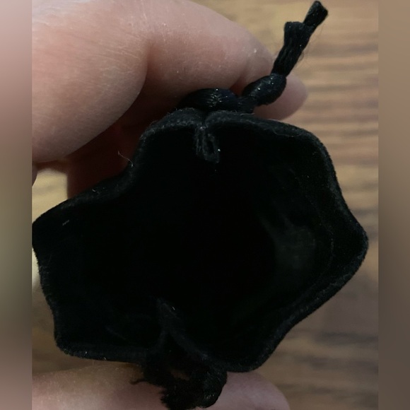 Black Velvet Small Drawstring Pouch - Picture 3 of 5